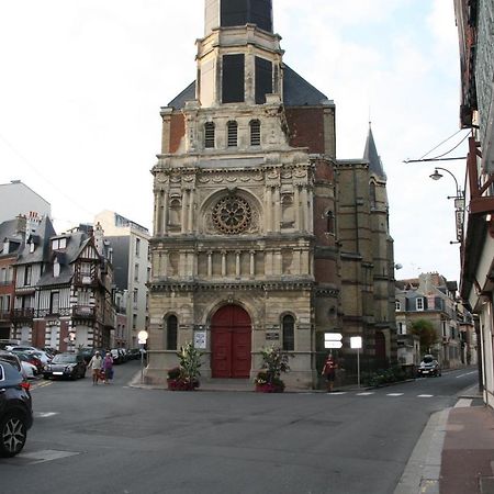 Studio En Plein Coeur De Trouville Exterior photo