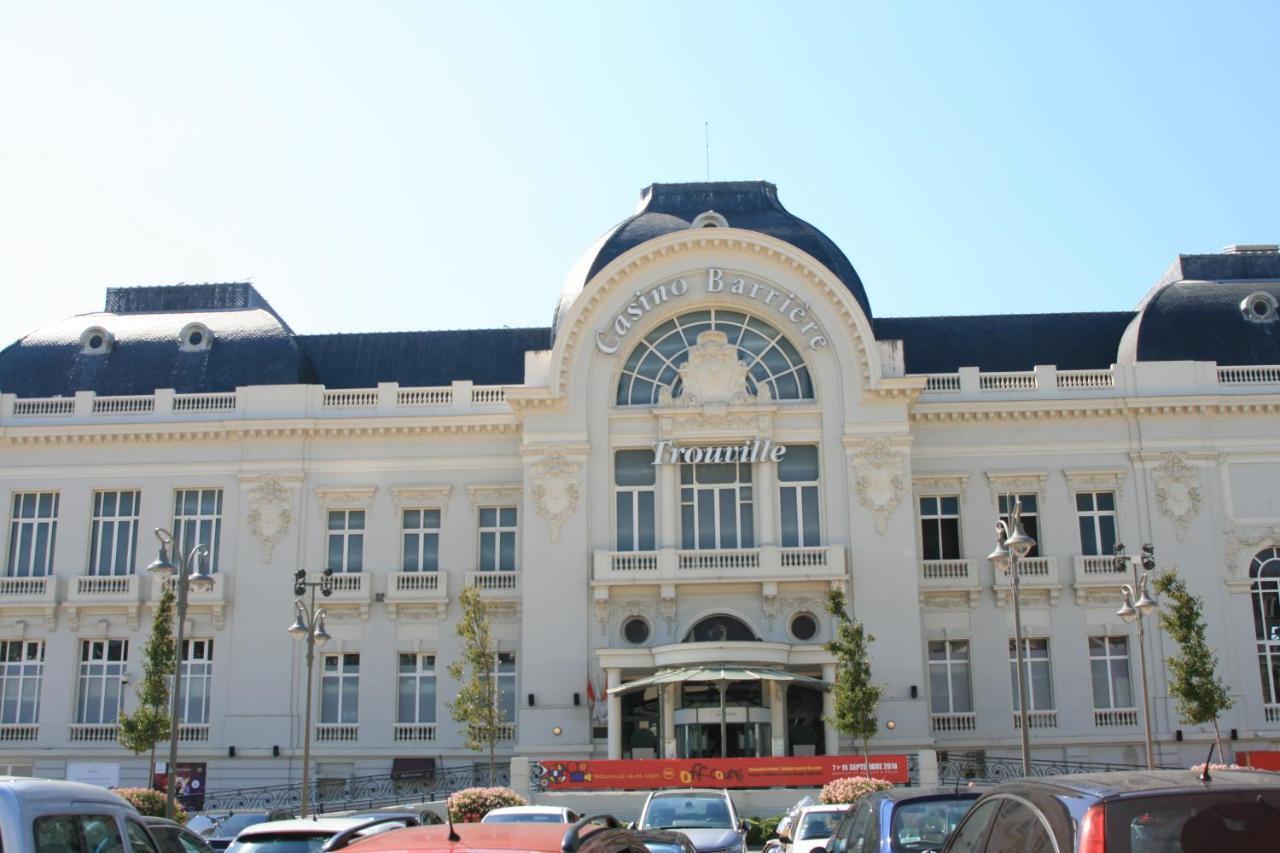 Studio En Plein Coeur De Trouville Exterior photo